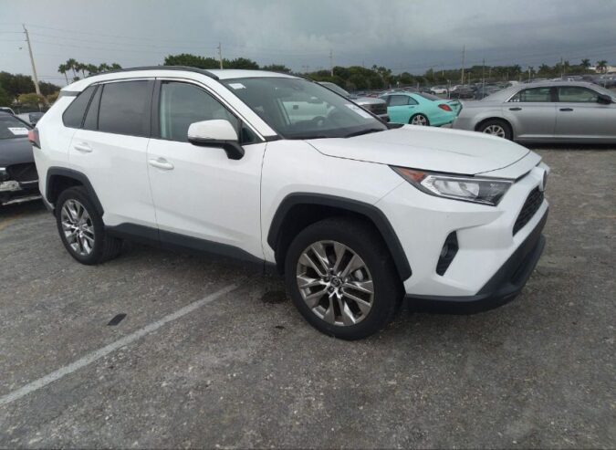 2020 TOYOTA RAV4 XLE PREMIUM