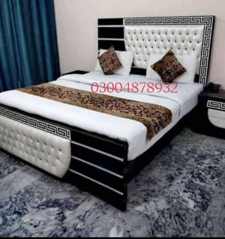 double bed/king size bed/wooden bed/side table/bed set